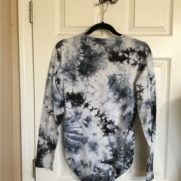 Chicago Bulls Tie Dye Bodysuit Large - Picture 2 of 6